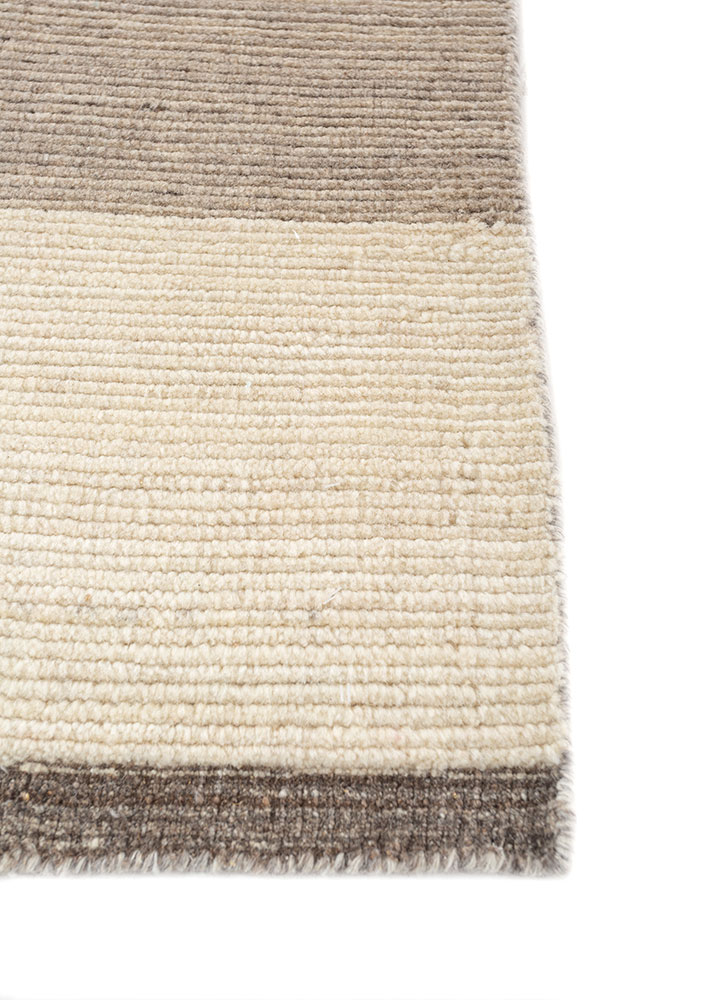 tesoro grey and black wool hand loom Rug - Corner