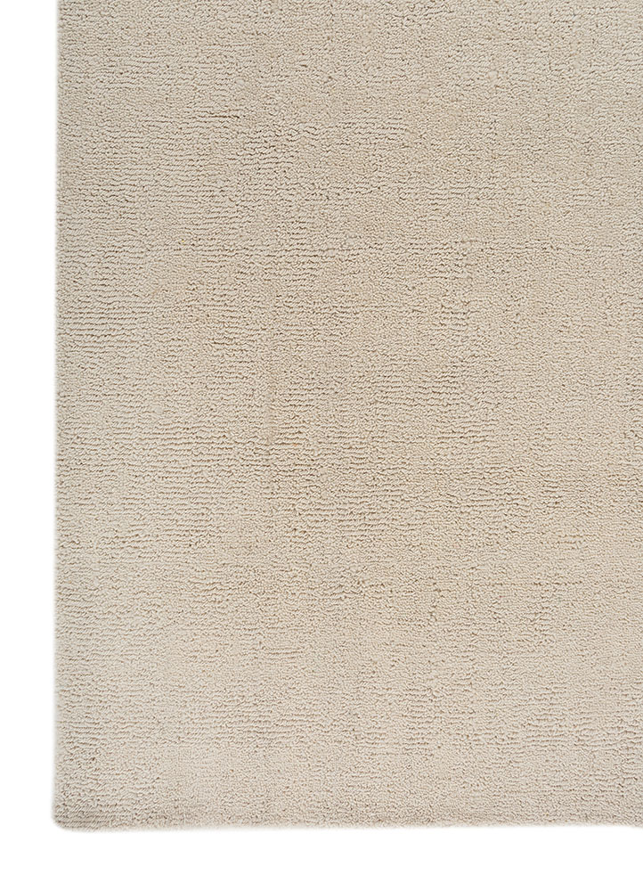 saga ivory wool hand loom Rug - Corner