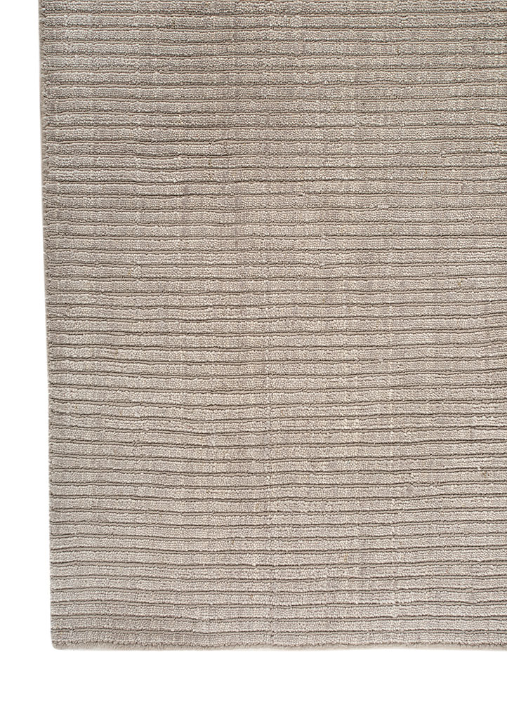 saga grey and black wool and silk hand loom Rug - Corner