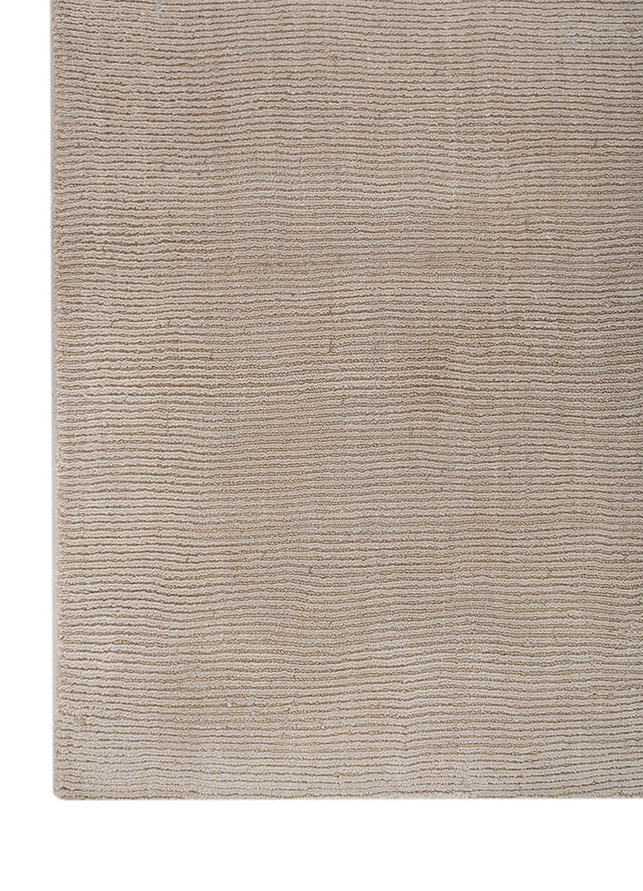 saga ivory wool and silk hand loom Rug - Corner