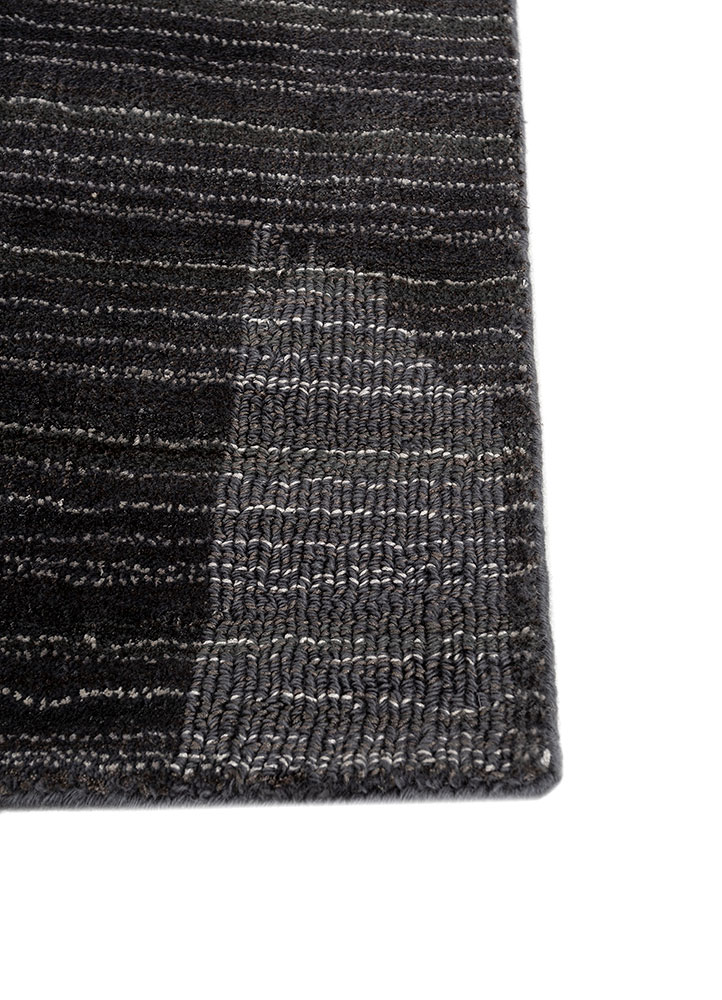 tesoro grey and black wool and viscose hand loom Rug - Corner