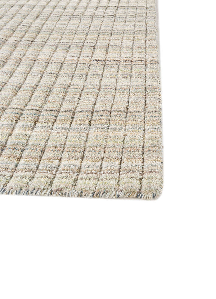 saga green wool and viscose hand loom Rug - Corner