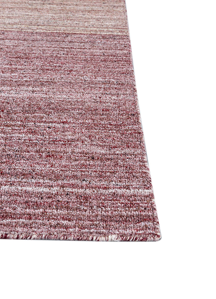 saga red and orange wool and viscose hand loom Rug - Corner