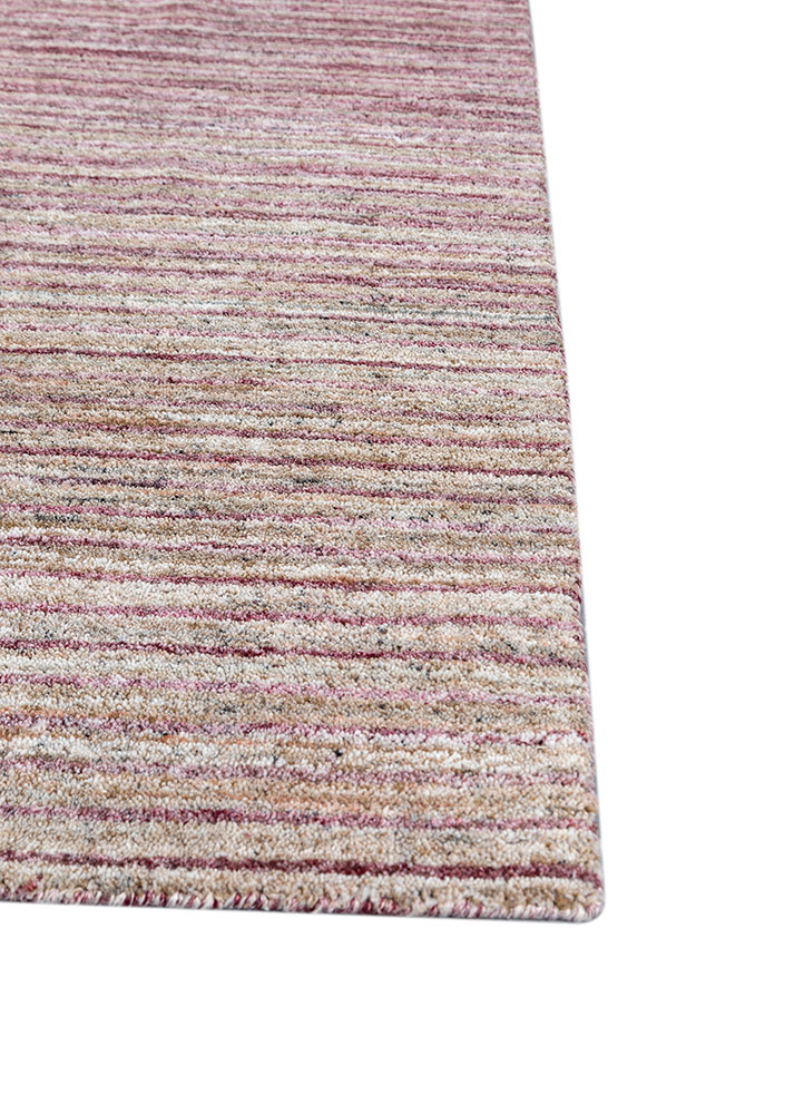 saga red and orange wool and viscose hand loom Rug - Corner