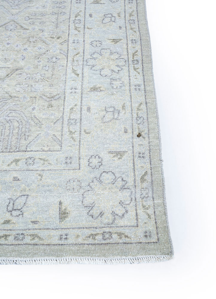 erbe grey and black wool hand knotted Rug - Corner