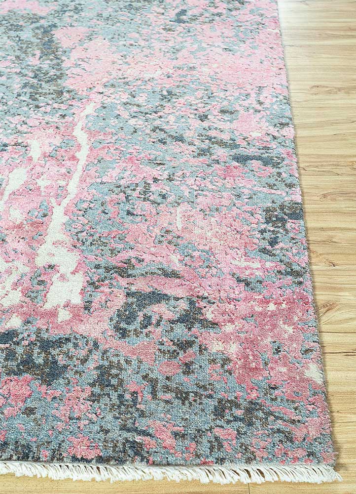 far east pink and purple wool and silk hand knotted Rug - Corner
