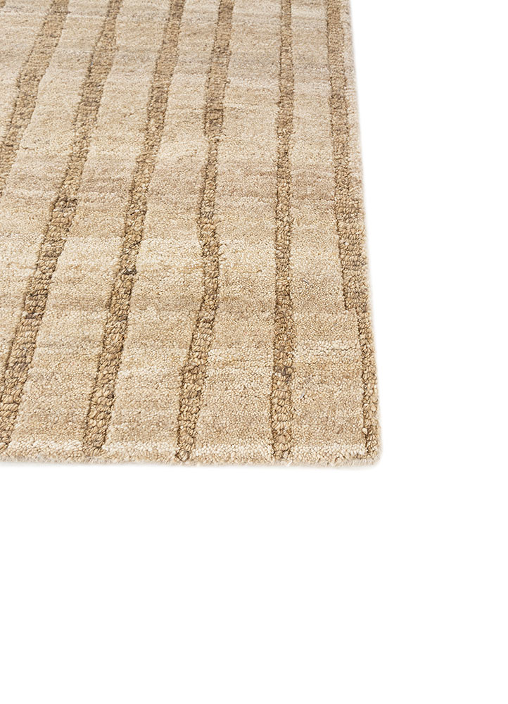 thyme gold wool hand knotted Rug - Corner