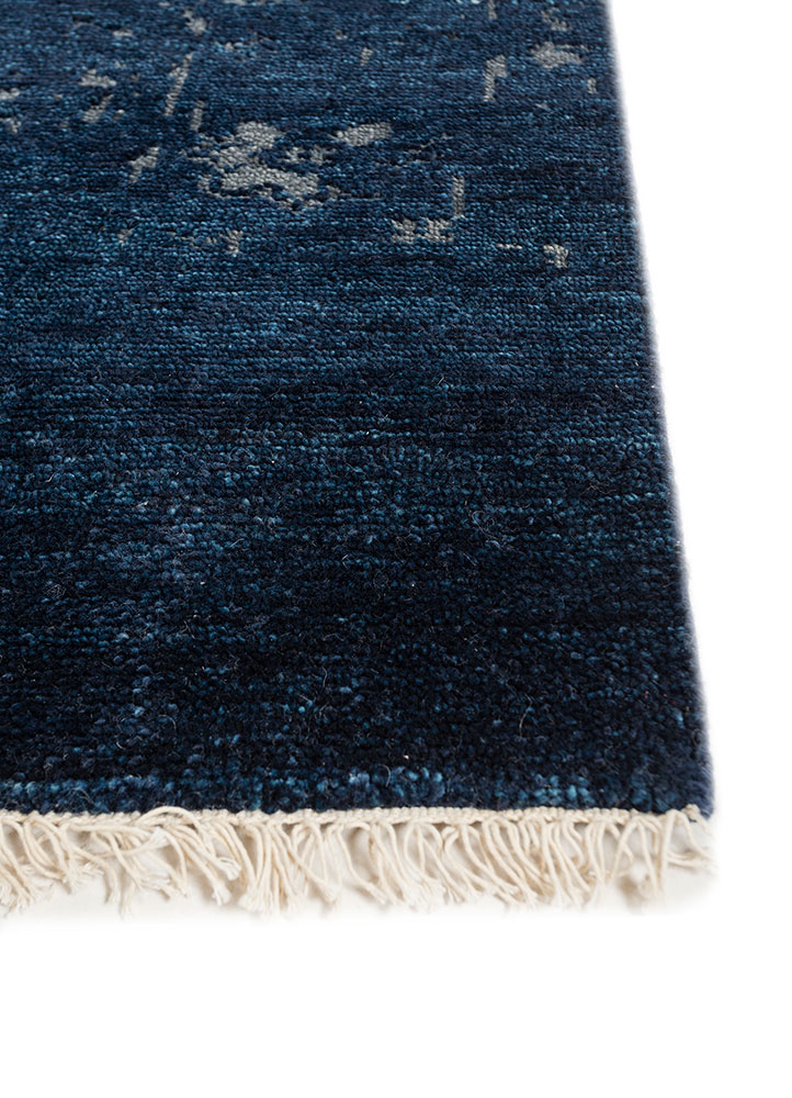 savana blue wool hand knotted Rug - Corner