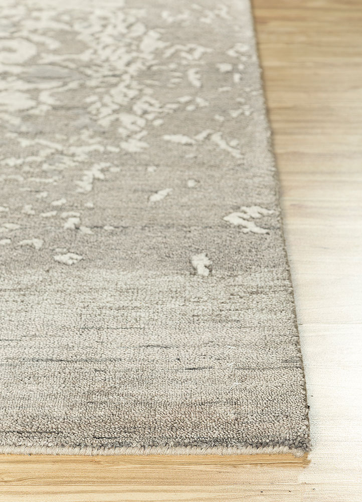 clan grey and black wool hand knotted Rug - Corner