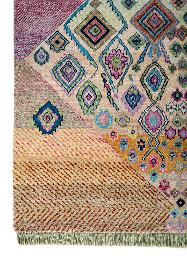 manchaha gold wool and bamboo silk hand knotted Rug - Corner