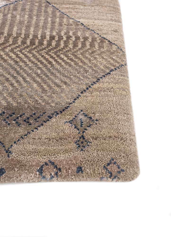 manchaha beige and brown wool and bamboo silk hand knotted Rug - Corner