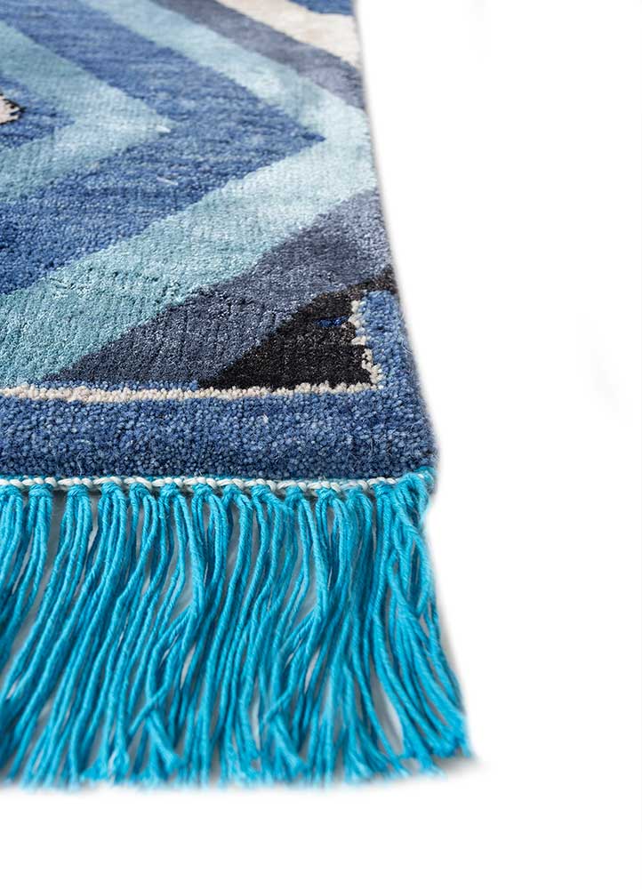 manchaha blue wool and bamboo silk hand knotted Rug - Corner