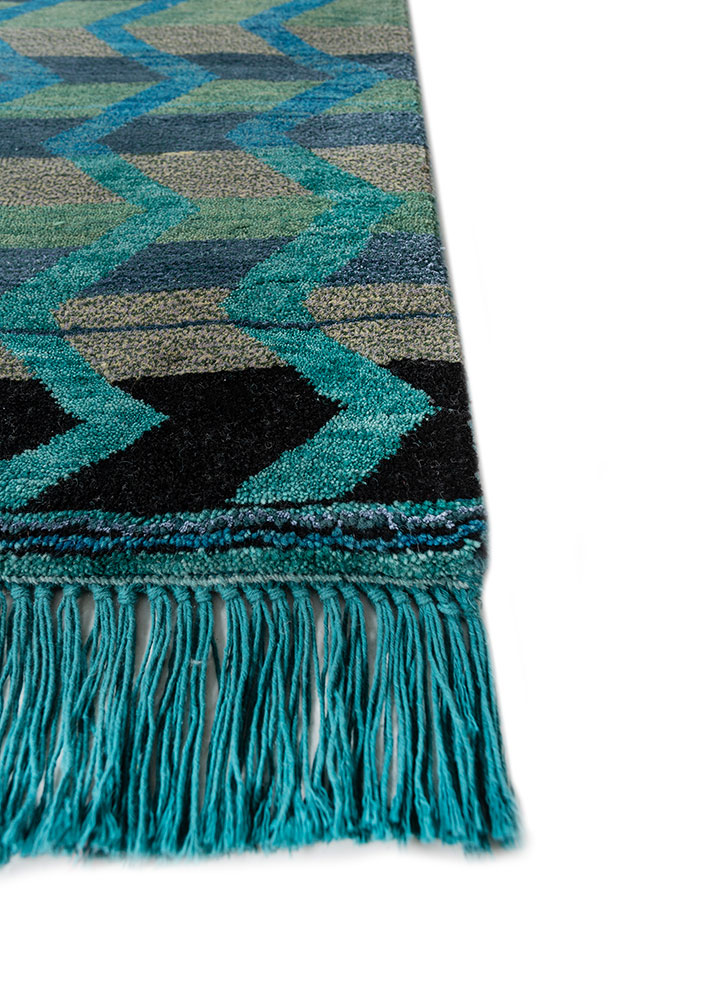 manchaha green wool and bamboo silk hand knotted Rug - Corner