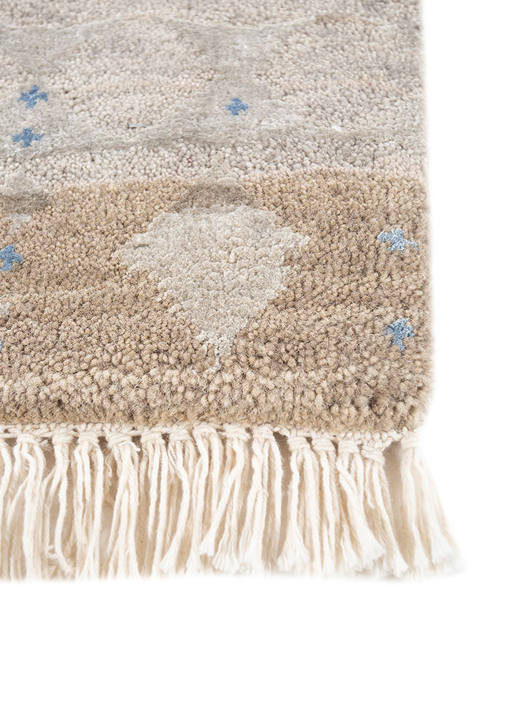manchaha ivory wool and bamboo silk hand knotted Rug - Corner