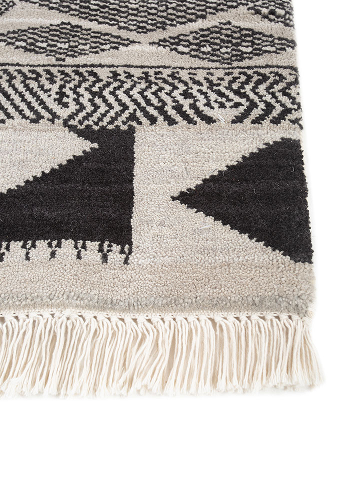 manchaha ivory wool and bamboo silk hand knotted Rug - Corner