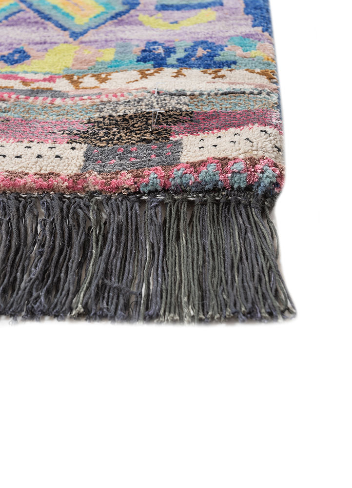 manchaha ivory wool and bamboo silk hand knotted Rug - Corner