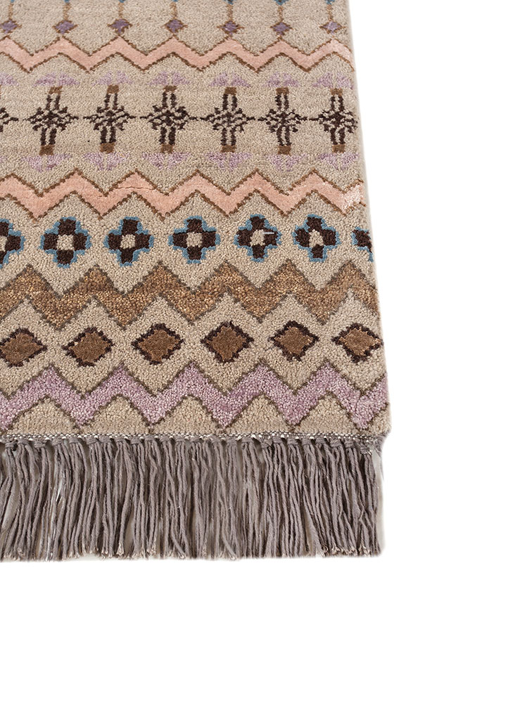 manchaha ivory wool and bamboo silk hand knotted Rug - Corner