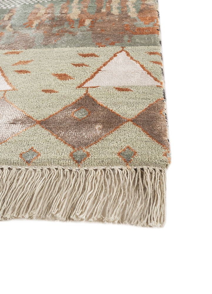 manchaha green wool and bamboo silk hand knotted Rug - Corner