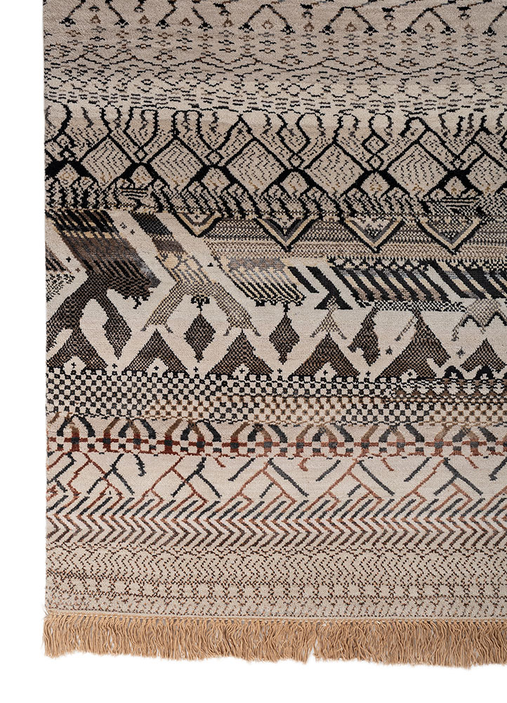 manchaha ivory wool and bamboo silk hand knotted Rug - Corner