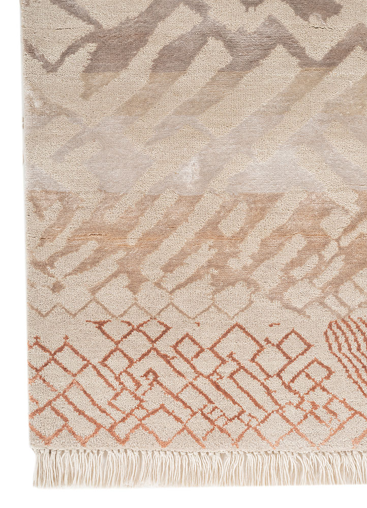 manchaha ivory wool and bamboo silk hand knotted Rug - Corner