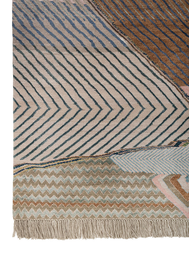 manchaha ivory wool and bamboo silk hand knotted Rug - Corner