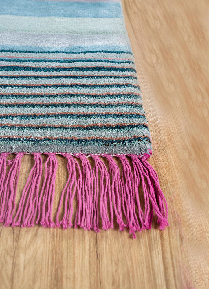 manchaha pink and purple wool and bamboo silk hand knotted Rug - Corner