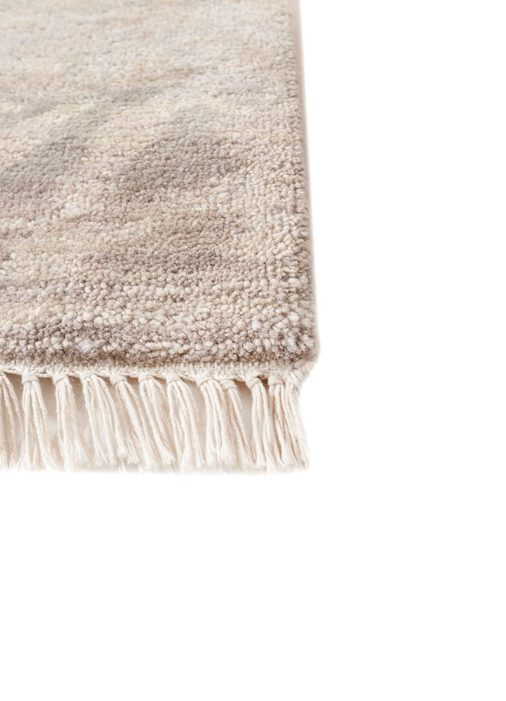 manchaha ivory wool hand knotted Rug - Corner