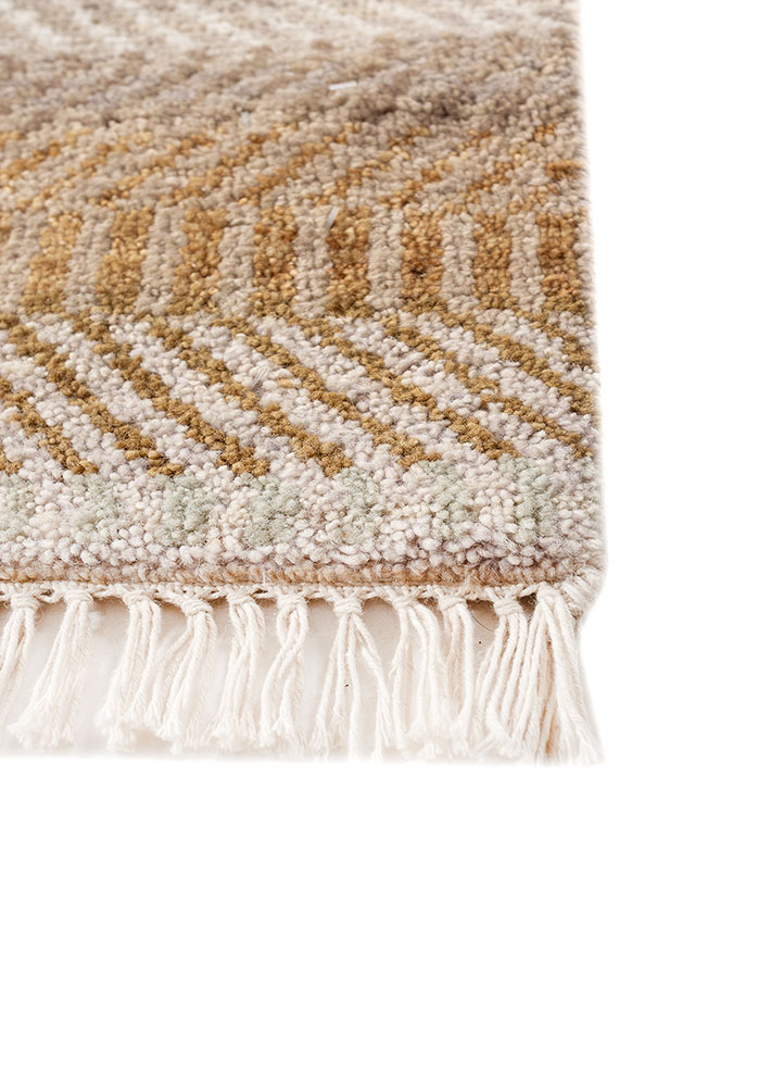 manchaha ivory wool hand knotted Rug - Corner