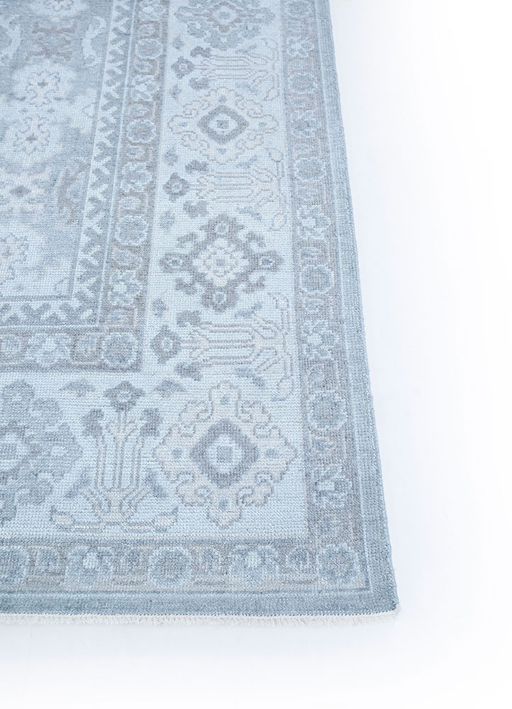 erbe blue wool hand knotted Rug - Corner