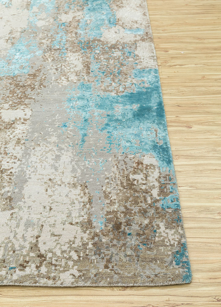 uvenuti ivory wool and bamboo silk hand knotted Rug - Corner
