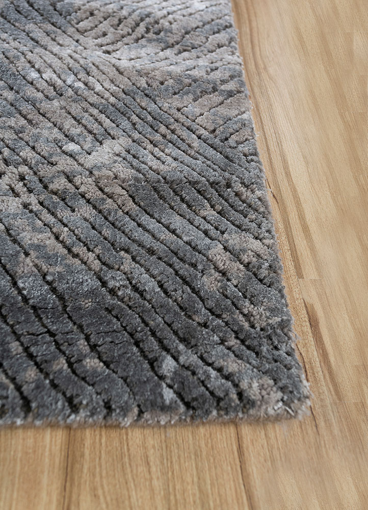 entropy grey and black wool and bamboo silk hand knotted Rug - Corner