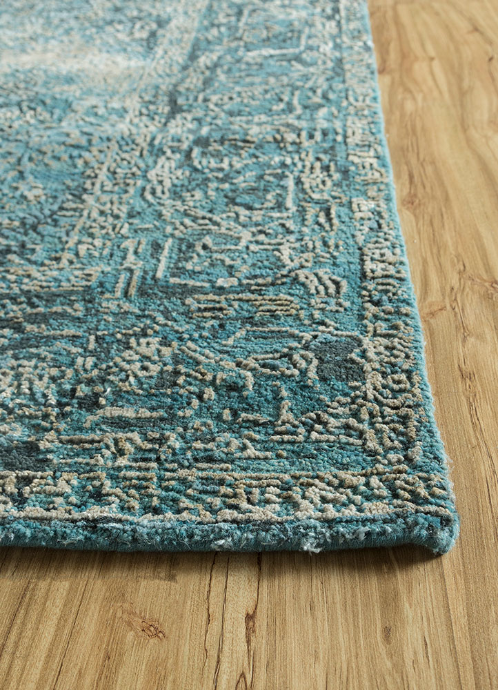 far east blue wool and silk hand knotted Rug - Corner