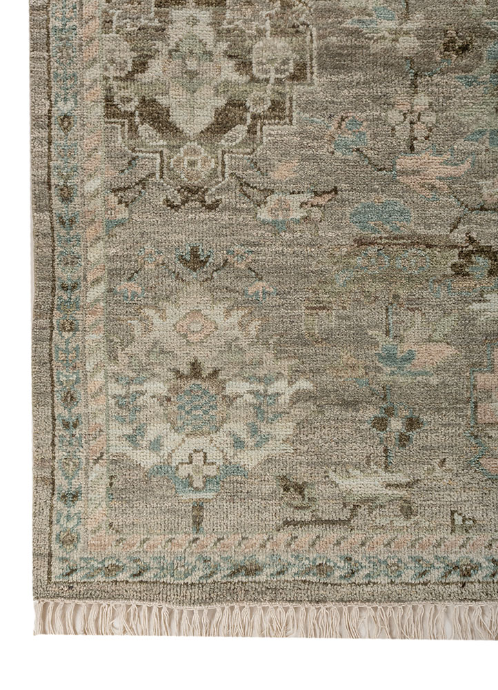 savana green wool hand knotted Rug - Corner