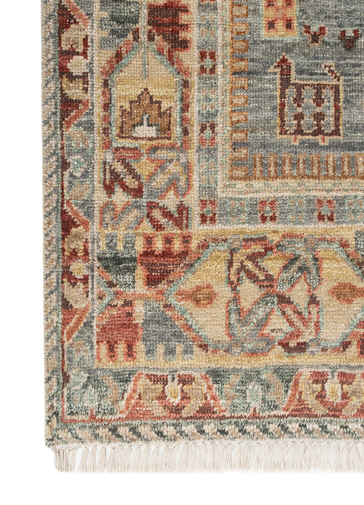savana green wool hand knotted Rug - Corner