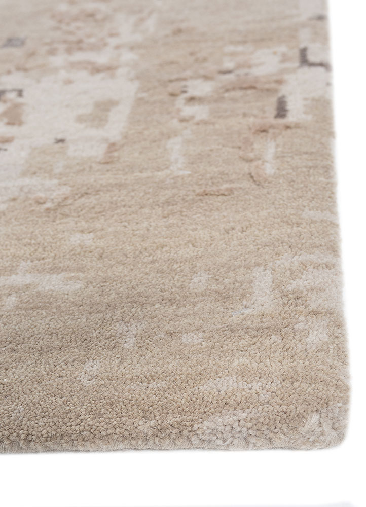 tattvam ivory wool and bamboo silk hand knotted Rug - Corner