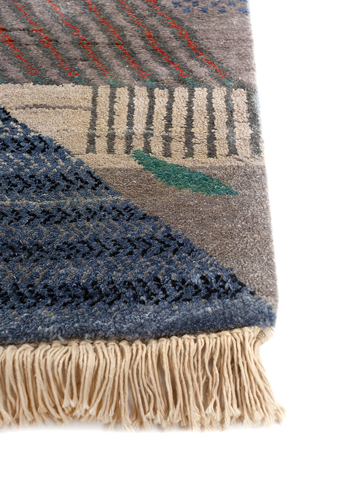 manchaha blue silk hand knotted Rug - Corner
