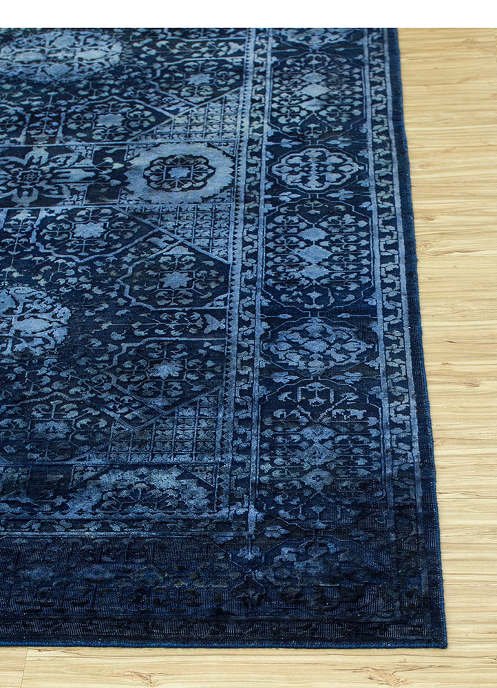 lacuna blue wool and silk hand knotted Rug - Corner