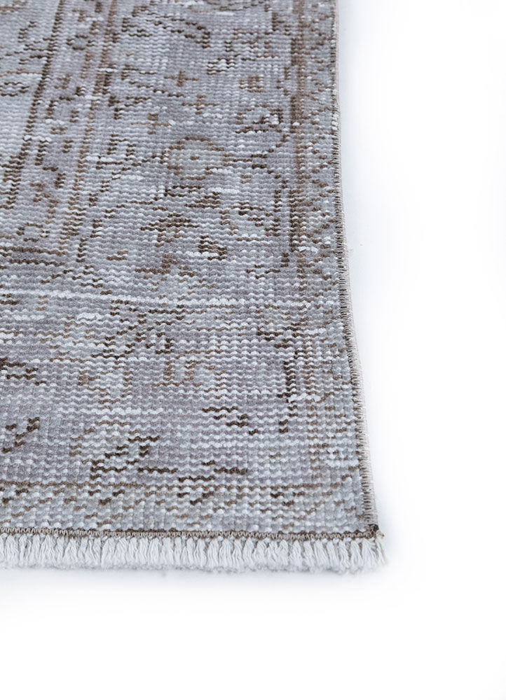 vintage grey and black wool hand knotted Rug - Corner