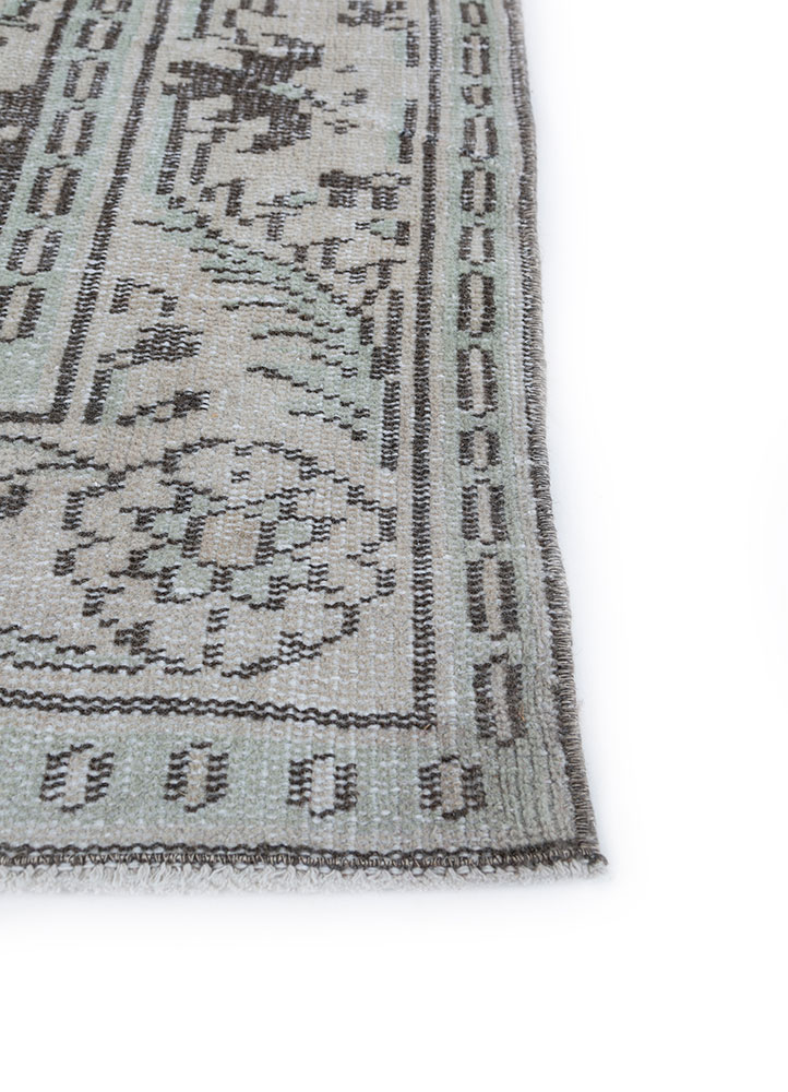 vintage grey and black wool hand knotted Rug - Corner