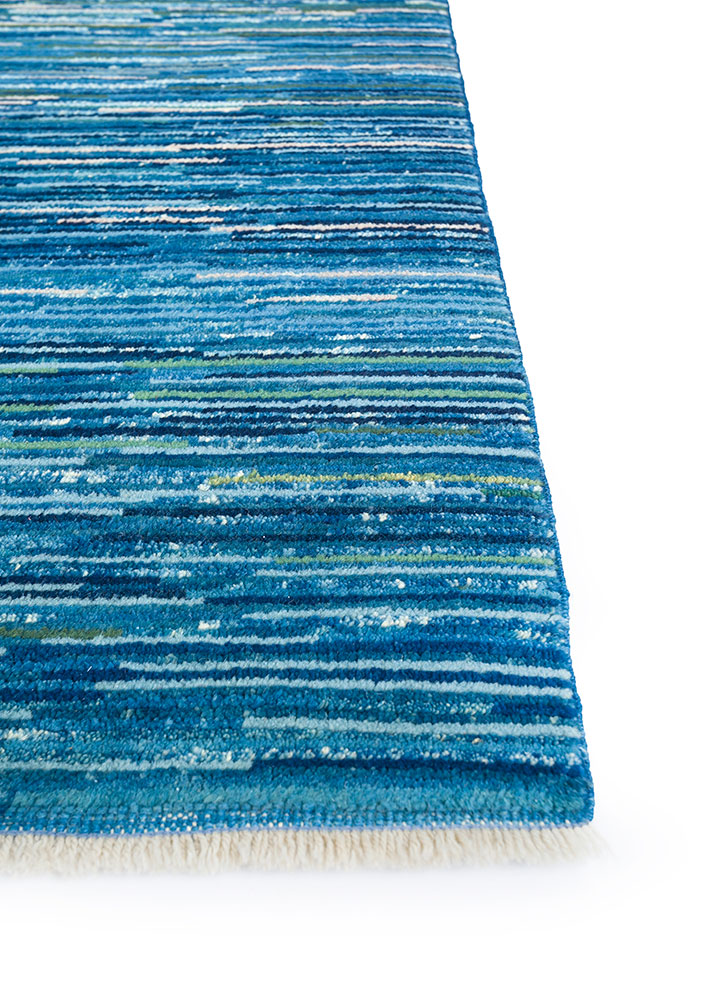 nuray blue wool hand knotted Rug - Corner