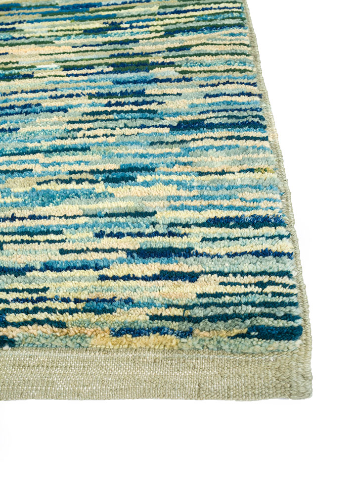 nuray green wool hand knotted Rug - Corner