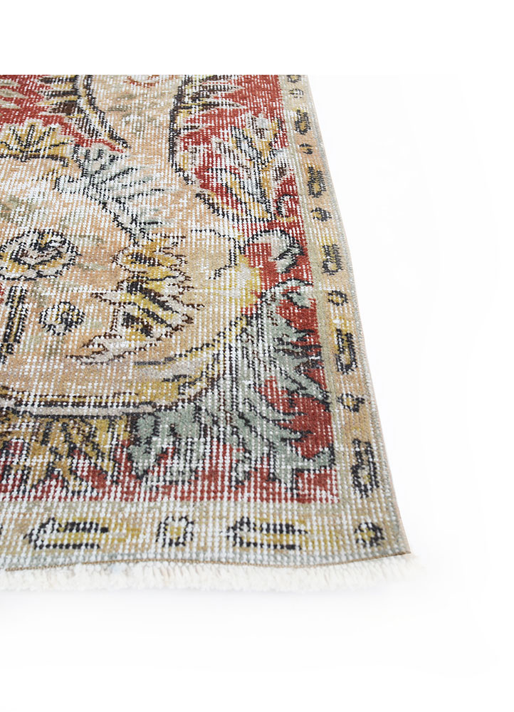 vintage red and orange wool hand knotted Rug - Corner