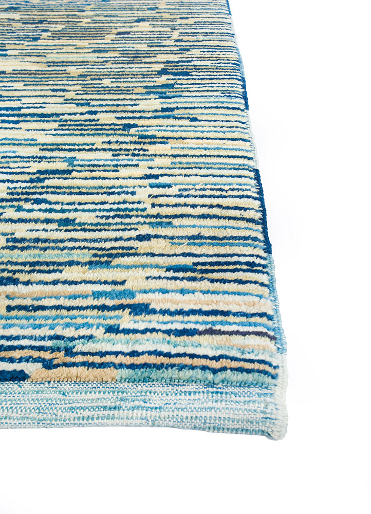 nuray blue wool hand knotted Rug - Corner
