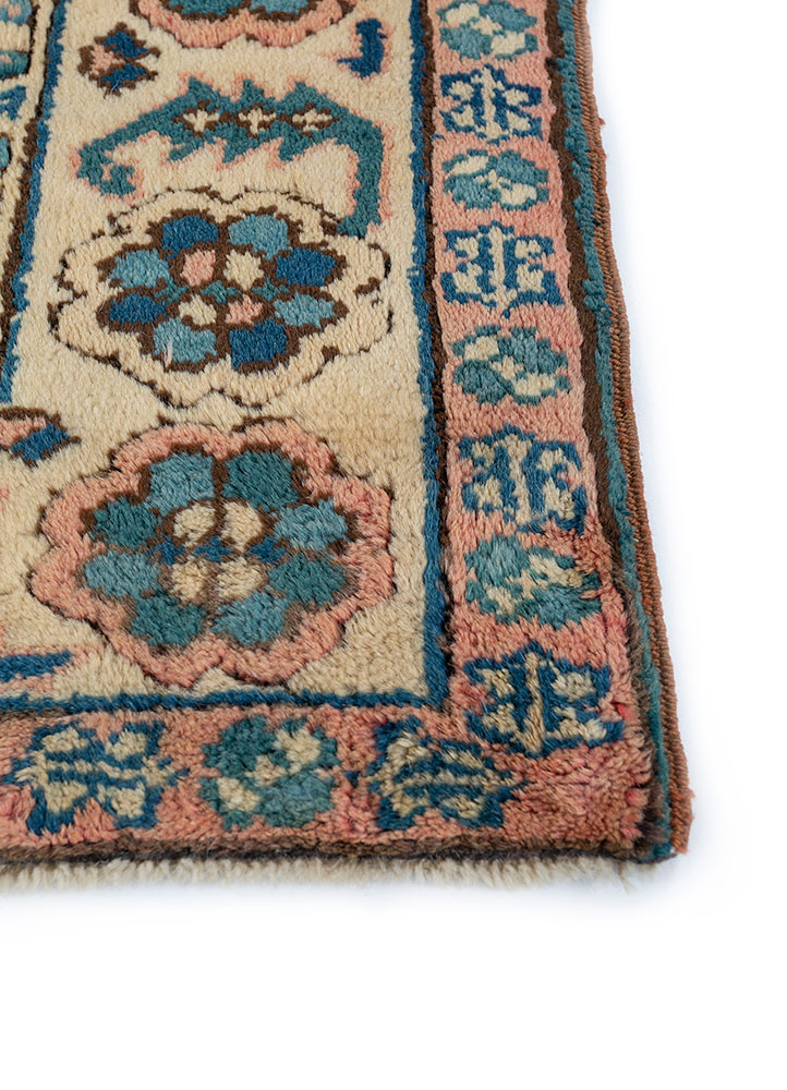 nuray blue wool hand knotted Rug - Corner