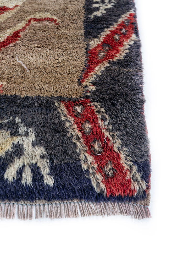 zuri beige and brown wool hand knotted Rug - Corner