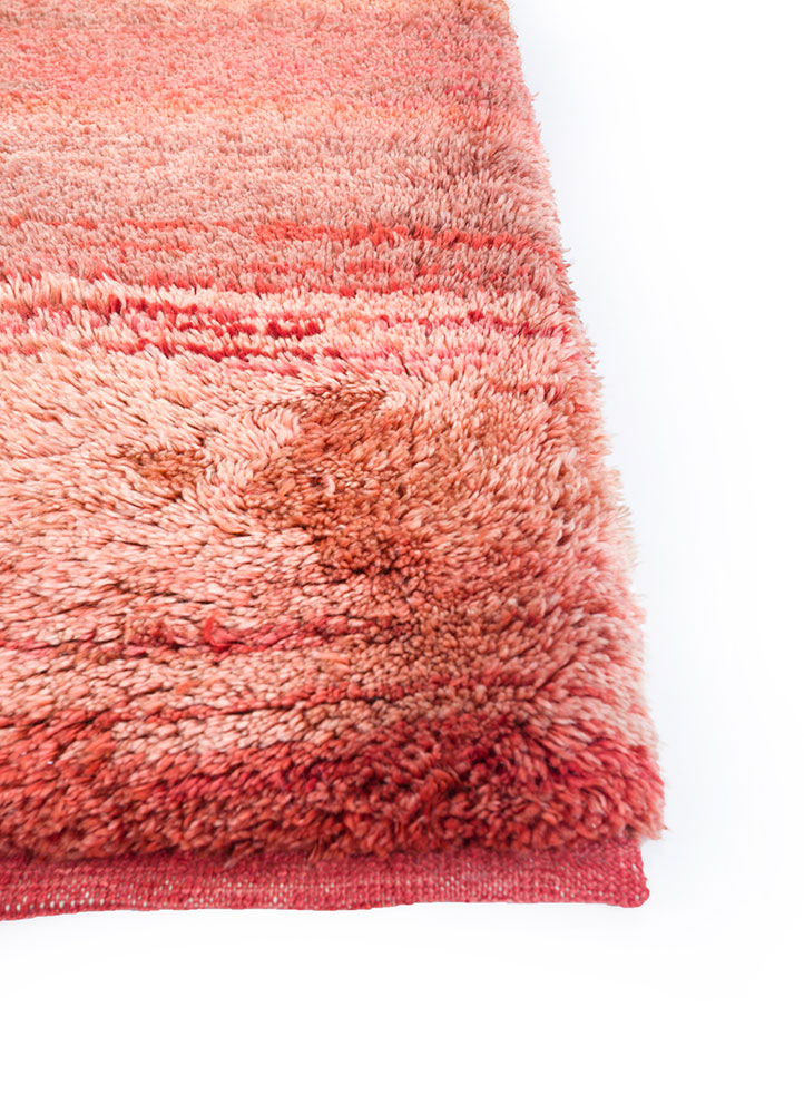 zuri red and orange wool hand knotted Rug - Corner