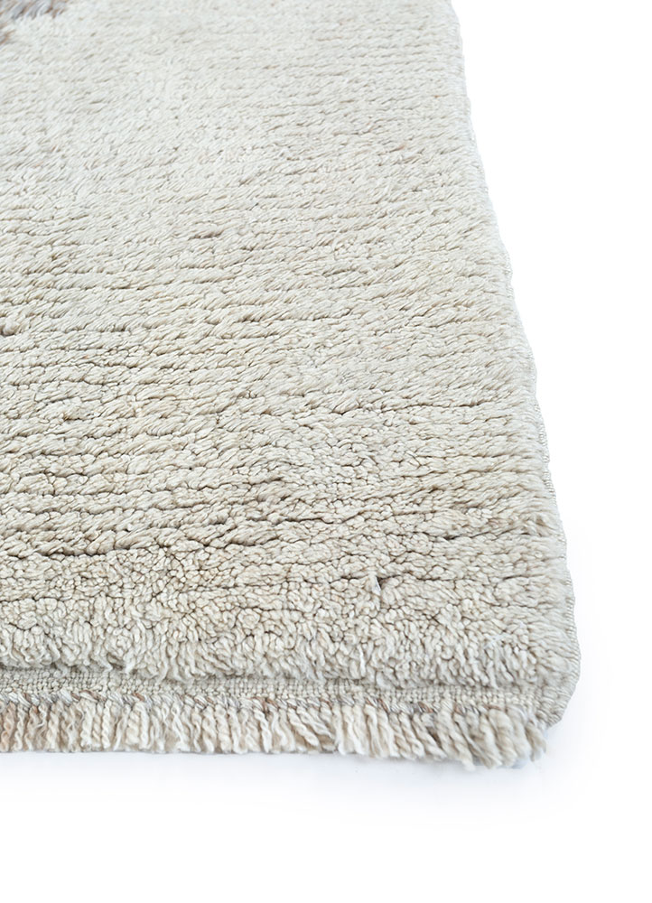 zuri beige and brown wool hand knotted Rug - Corner