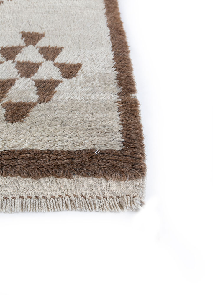 nuray beige and brown wool hand knotted Rug - Corner