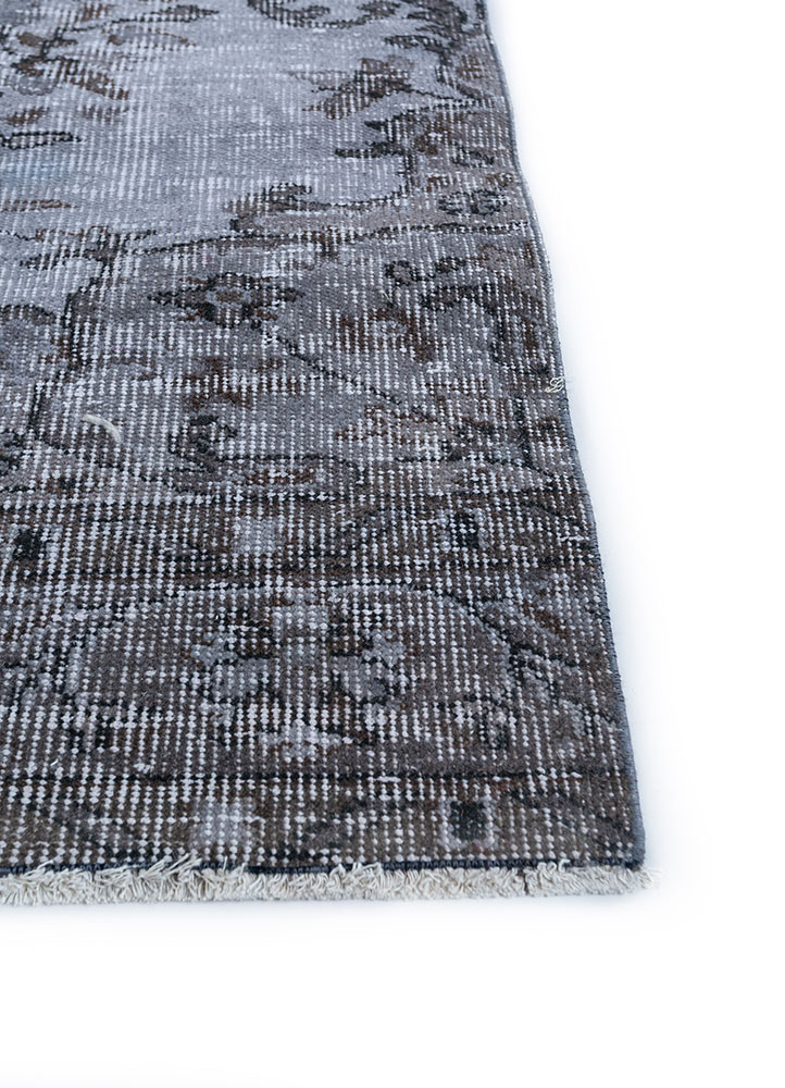 lacuna grey and black wool hand knotted Rug - Corner