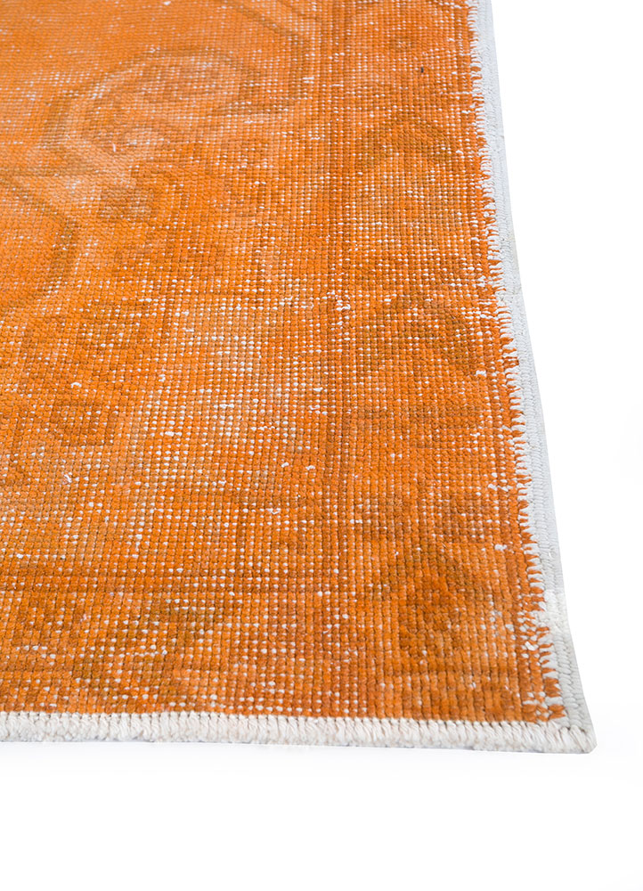 lacuna red and orange wool hand knotted Rug - Corner